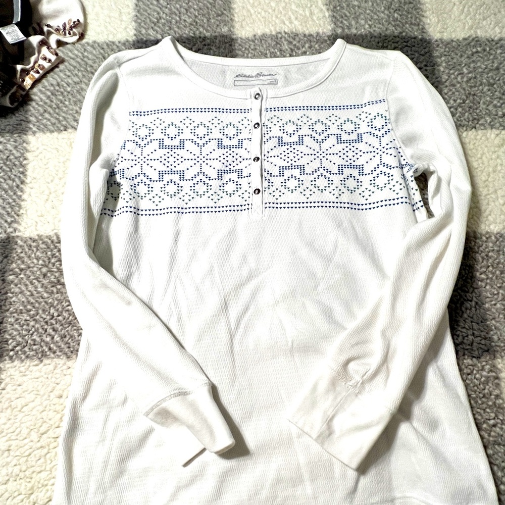 Eddie Bauer crewneck shirt
